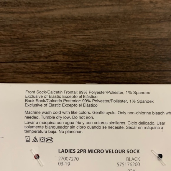 Treat Yo Elf 2 Pack Micro Velour Socks For Christmas And the Holidays - Picture 4 of 5
